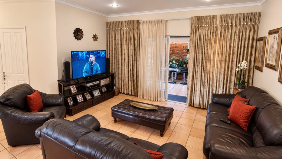 3 Bedroom Property for Sale in Uitsig Free State